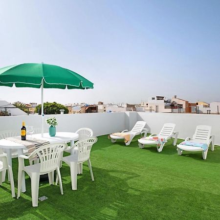 Campo Amor Bajo Arrecife  Exterior foto